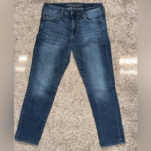 American Eagle Outfitters Super Stretch Skinny Jeans size 12 short